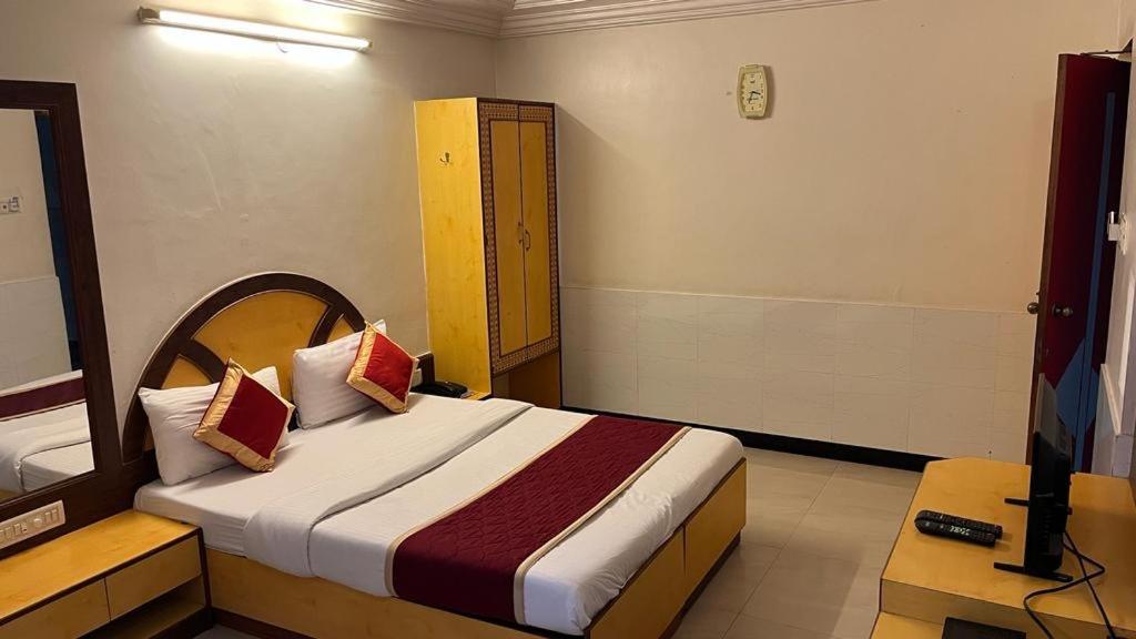 Ganga Sagar Hotel Bangalore Ngoại thất bức ảnh